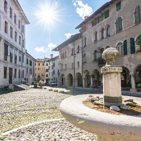 Loft Overlooking The Old Town . Feltre Buitenkant foto