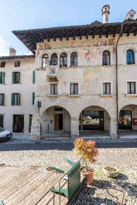 Loft Overlooking The Old Town . Feltre Buitenkant foto