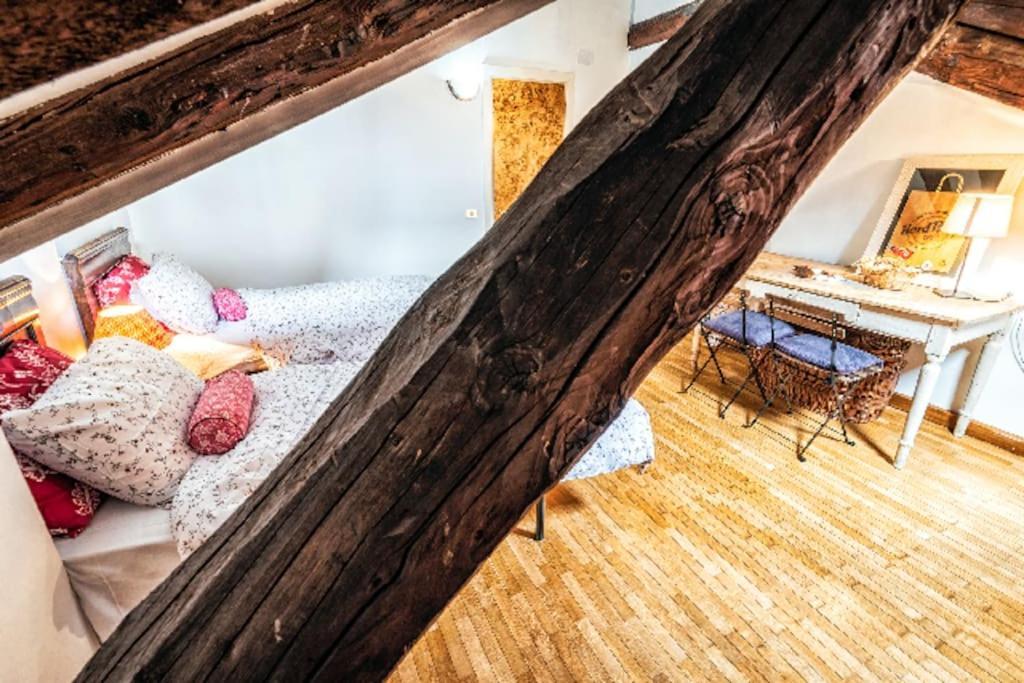 Loft Overlooking The Old Town . Feltre Buitenkant foto
