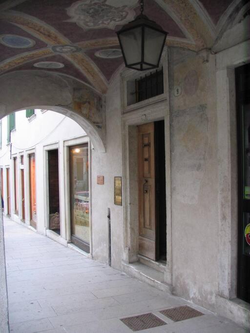 Loft Overlooking The Old Town . Feltre Buitenkant foto