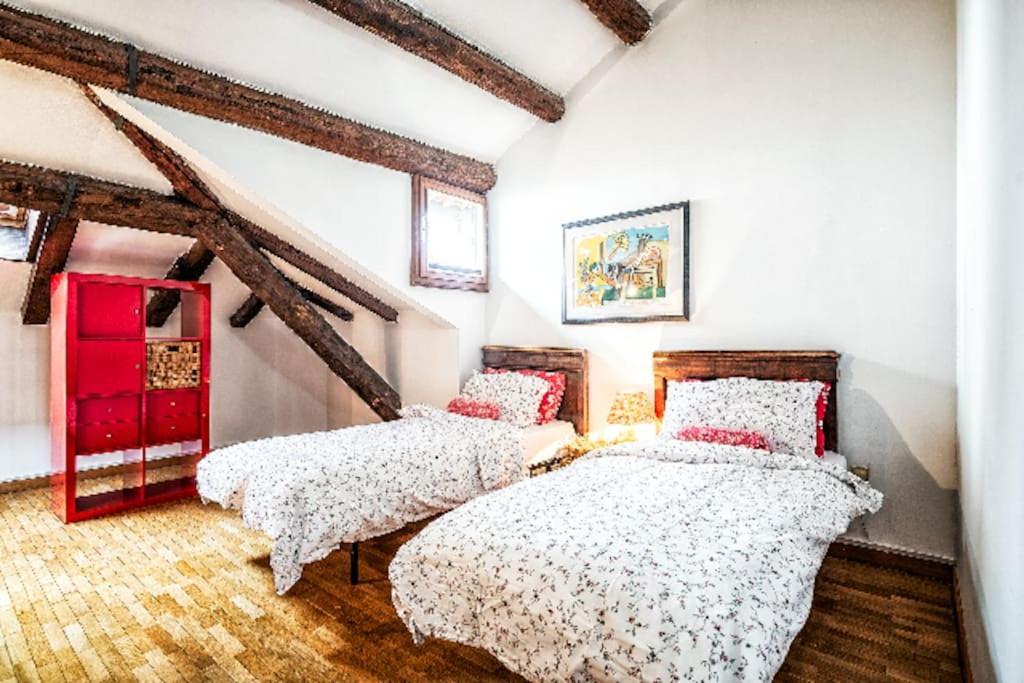 Loft Overlooking The Old Town . Feltre Buitenkant foto