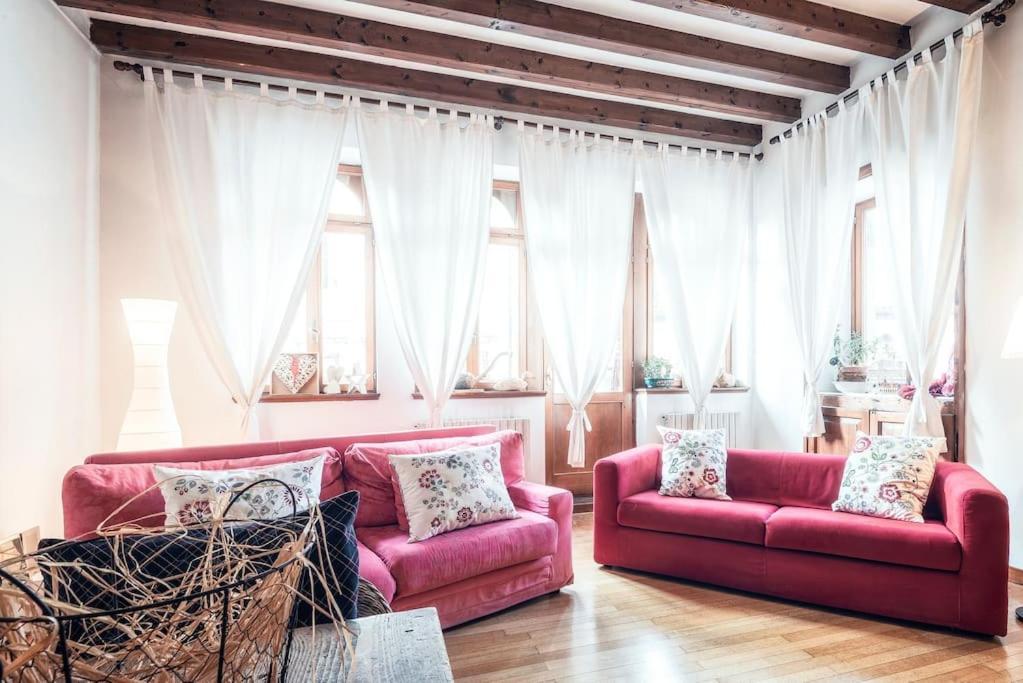 Loft Overlooking The Old Town . Feltre Buitenkant foto