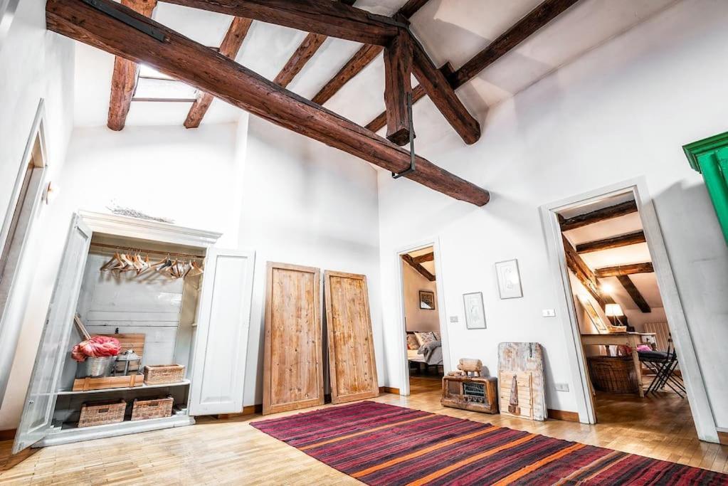 Loft Overlooking The Old Town . Feltre Buitenkant foto